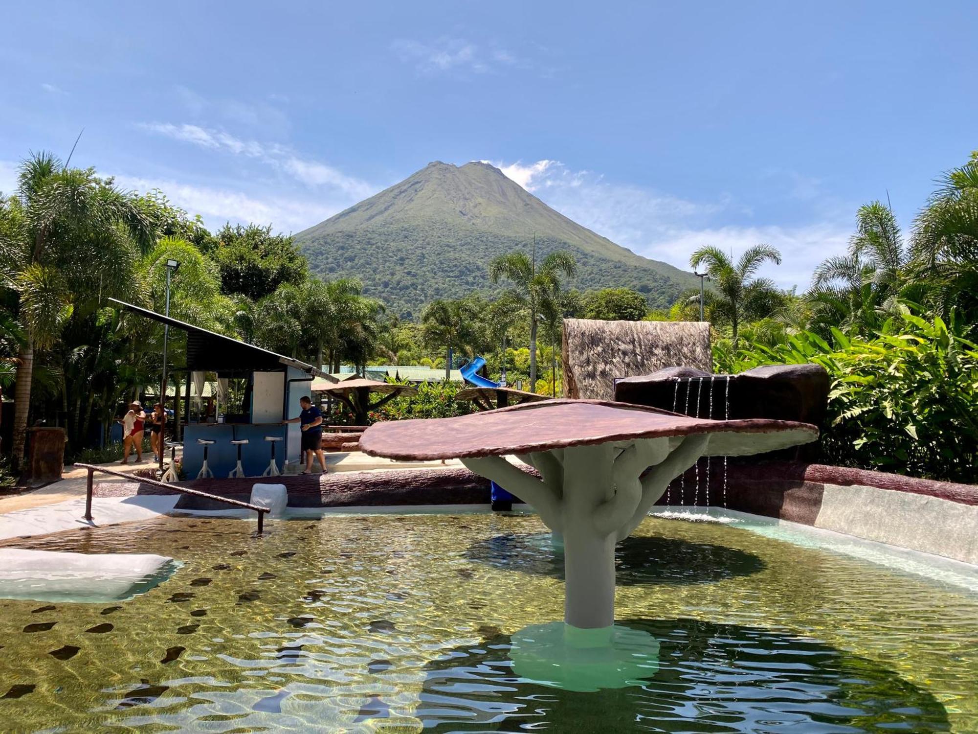 Готель Termales Del Arenal La Fortuna Екстер'єр фото